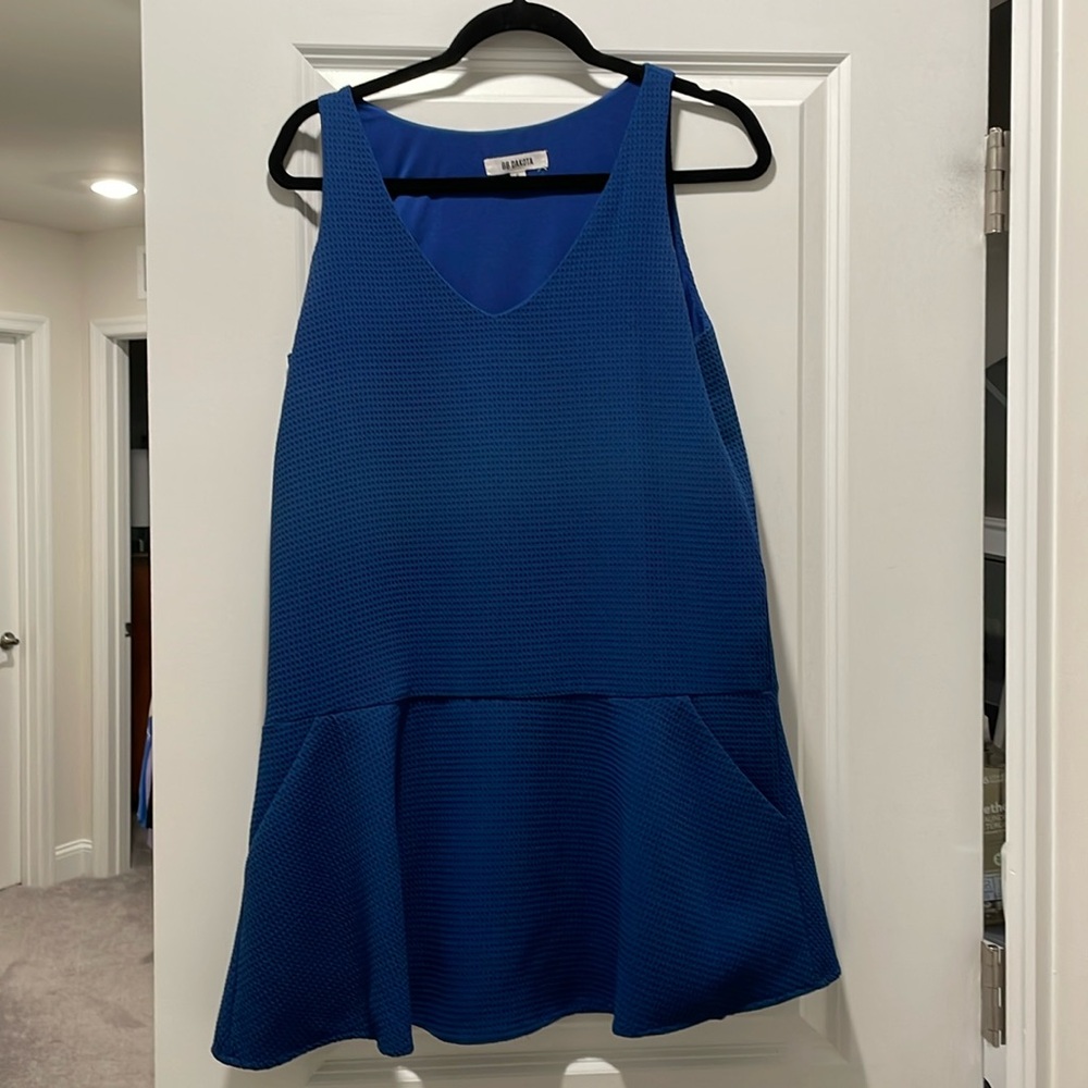 BB Dakota Waffle Pattern Lined Dress with pockets!